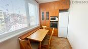 Nabízíme pronájem bytu 3+1 s lodžií v Olomouci na ulici Stiborova, cena 16000 CZK / objekt / měsíc, nabízí 