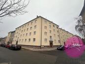 Pronájem bytu o dispozici 2+1 s balkonem v Olomouci na ulici Českobratrská, cena 13200 CZK / objekt / měsíc, nabízí K.realitka