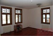 Pronájem mezonetového bytu: Praha 6 - Bubeneč, Pod Kaštany, cena 70000 CZK / objekt / měsíc, nabízí 