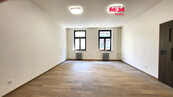 Pronájem bytu 3+1, 82 m2, 3. NP, Olomouc, ul. Švédská, cena 20000 CZK / objekt / měsíc, nabízí M&M reality holding a.s.