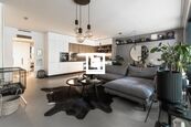 Prodej vyjímečného 3+kk s prostornou terasou, cena 12750000 CZK / objekt, nabízí 
