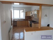 Pronájem bytu 3+1, 99m2, balkon, komora, 1.p., Střední Novosadská, Olomouc, cena 15850 CZK / objekt / měsíc, nabízí Kamil Boxan (AXA reality)