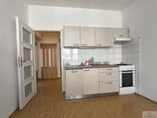 Pronájem cihlového bytu 1+1 (47m2) s balkonem na ul.Zeyerova v Olomouci, cena 11000 CZK / objekt / měsíc, nabízí 