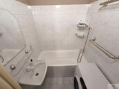 Pronájem bytu 3+1 (74m2) + balkon (3m2) na Dělnické ul. v Olomouci , cena 14000 CZK / objekt / měsíc, nabízí 
