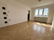 Pronájem bytu 1+kk 27 m2, cena 11900 CZK / objekt / měsíc, nabízí 
